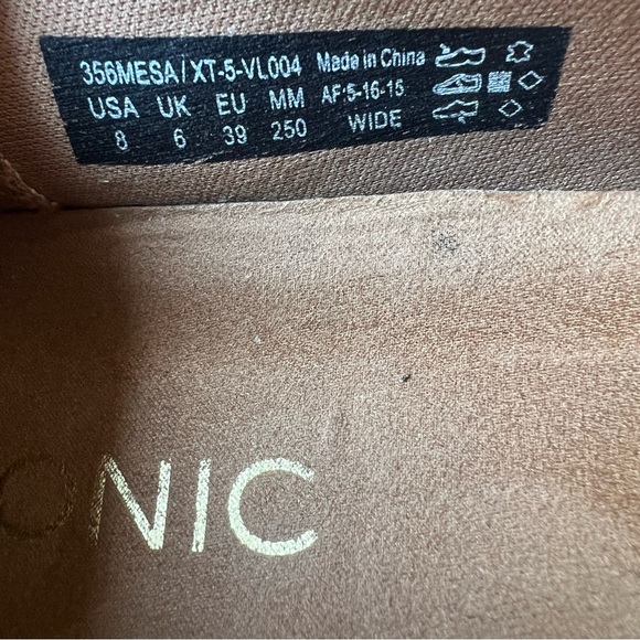 Vionic Women’s Mesa Animal Print Gold Chain Detail Slip On Loafers, 8 Wide - Picture 9 of 9